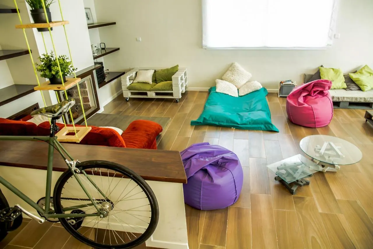 Barbatuke Eco-Homestel Malaga Spain